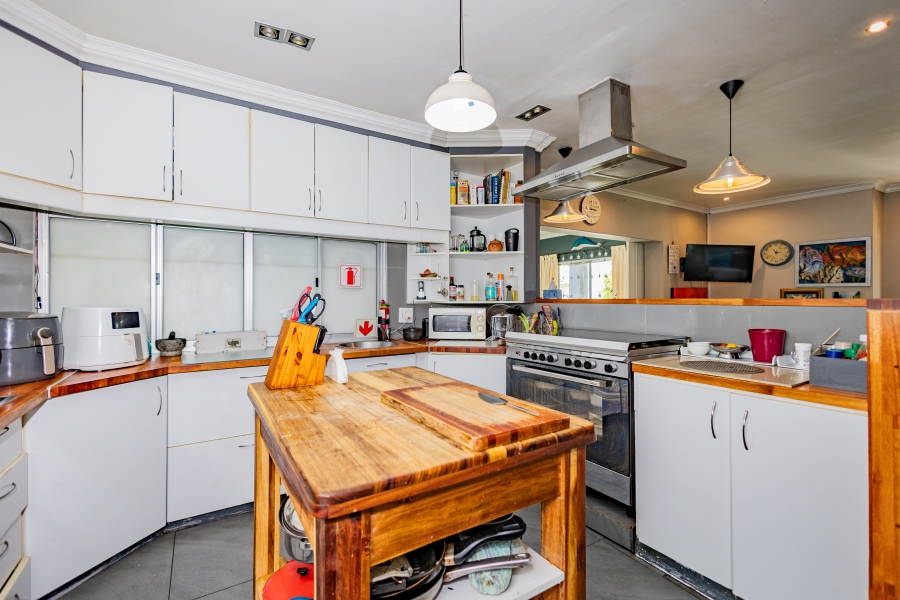 13 Bedroom Property for Sale in Sunset Beach Western Cape